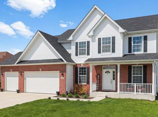 1500 S Saddlebrook Ln, Minooka, IL 60447