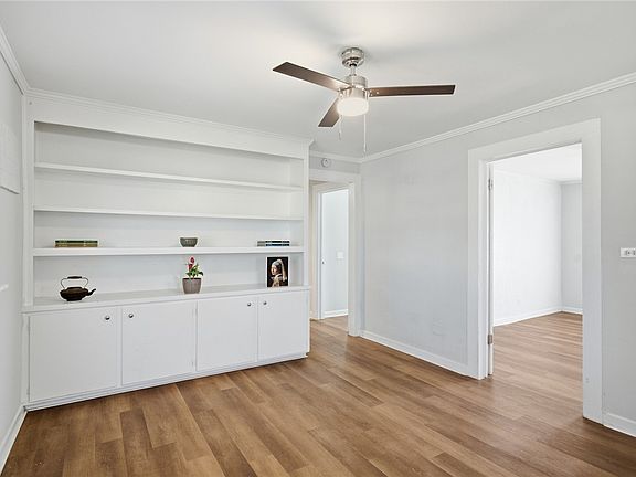 4th image of 118 N 4th St