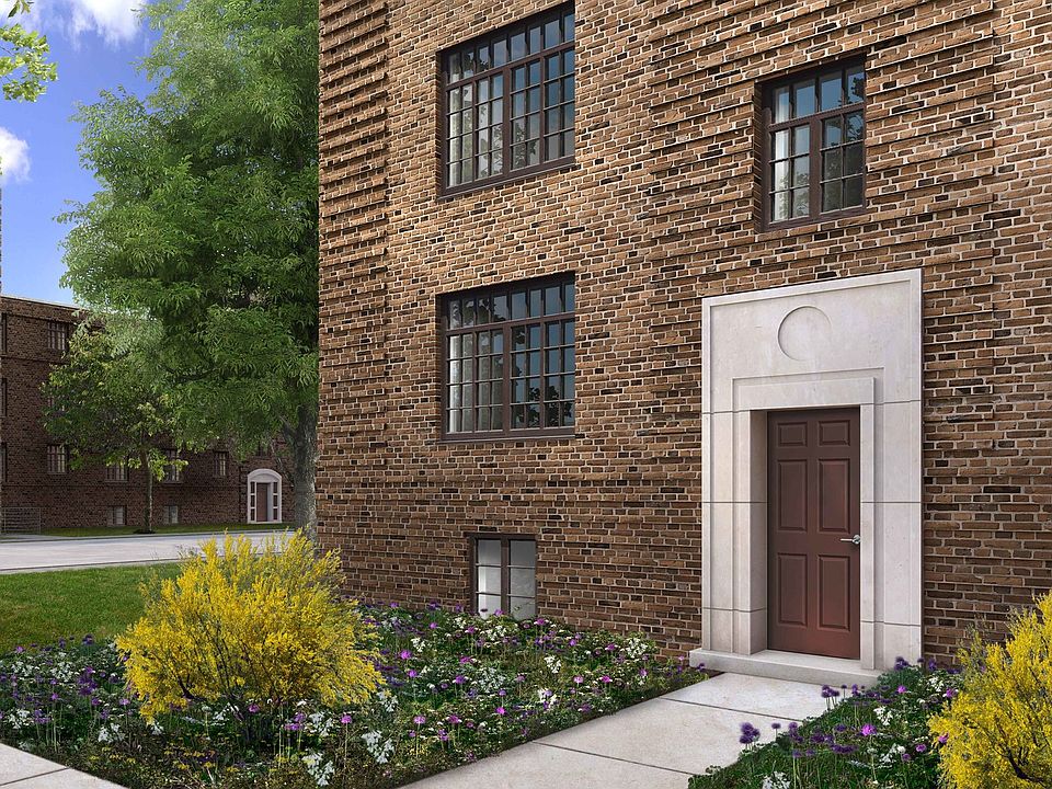 1st image of 2910 N Clybourn Ave
