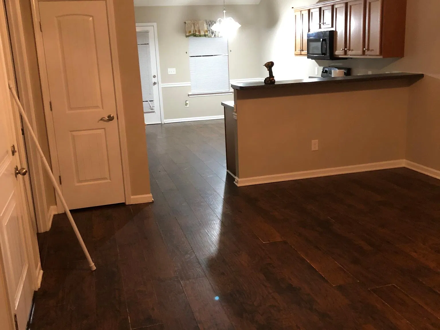 3 bed, 1280 sqft, $1,950 — Photo 3
