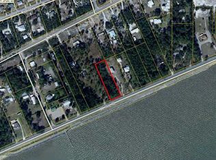 689 Highway 98, Eastpoint, FL 32328
