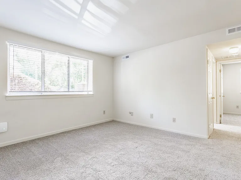 Bavarian Village Apartments — Photo 4