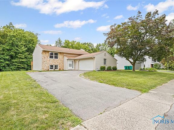 2nd image of 26889 Oakmead Dr