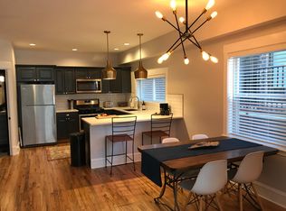 1921 N Wood St APT 1F, Chicago, IL 60622
