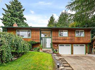 13450 SW Village Glenn Ct, Portland, OR 97223