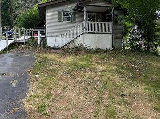 1740 Peach St, Upper Chichester, PA 19061