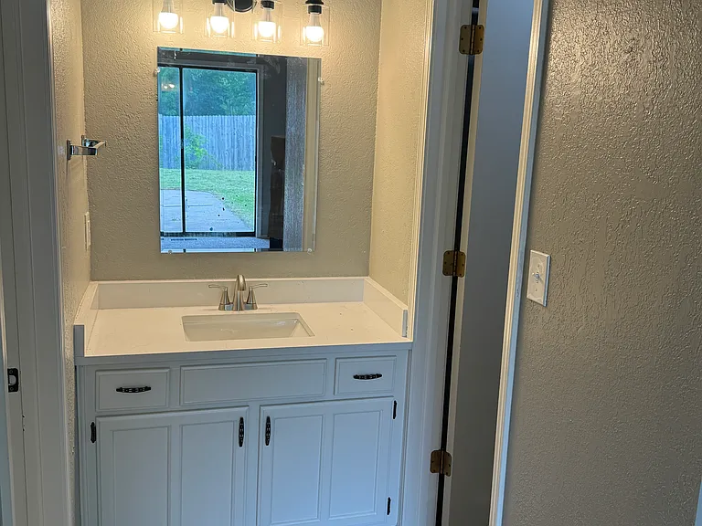 Master BR vanity.