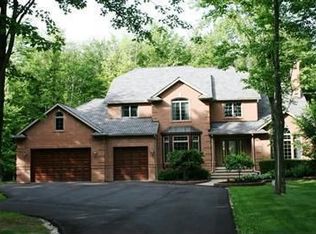 9605 Heron Dr, Chardon, OH 44024