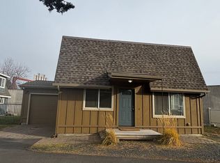 11 SE Cleveland Ave UNIT B, Bend, OR 97702