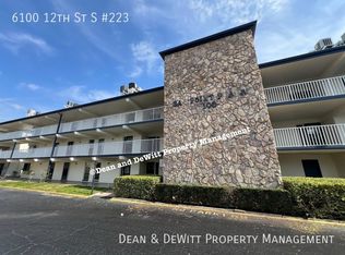 6100 12th St S APT 223, Saint Petersburg, FL 33705