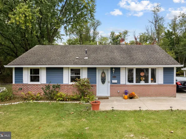 3940 Windsor Dr, Bensalem, PA 19020