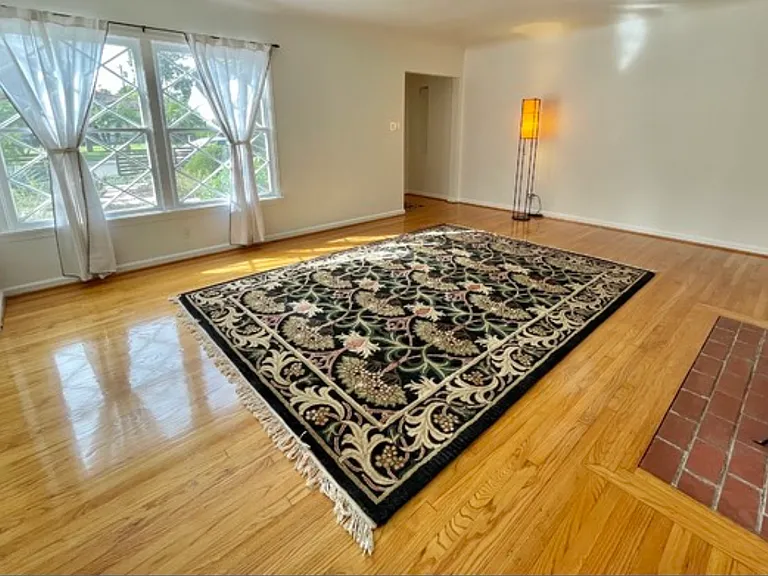 4838 Cartwright Ave — Photo 9