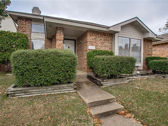 3rd image of 1615 Hancock Dr