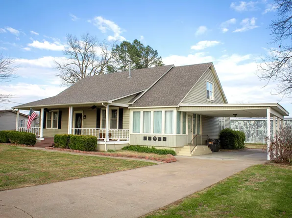 223 N Broadway St, Obion, TN 38240