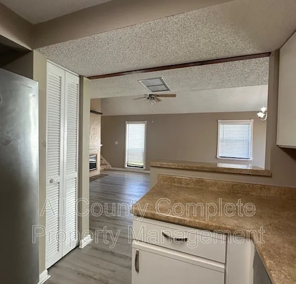 6653 Periwinkle Dr — Photo 22