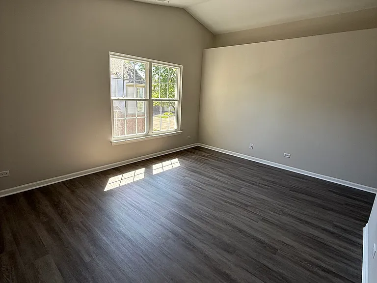 2276 Vanderbilt Dr — Photo 12