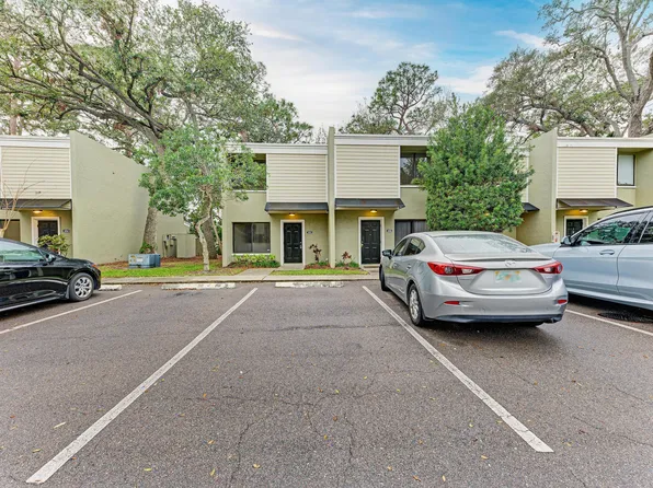 4946 25th St W APT 101, Bradenton, FL 34207