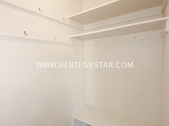 2nd image of 431 McKinley Ave #6A