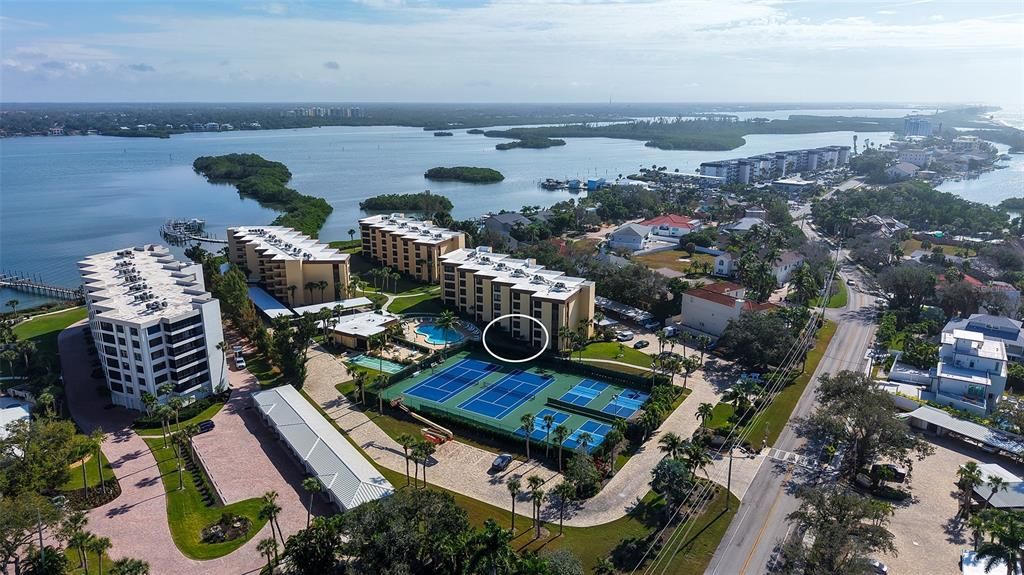 8773 Midnight Pass Rd APT 102G, Sarasota, FL