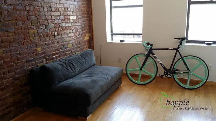 Rented by Bapple | media 8