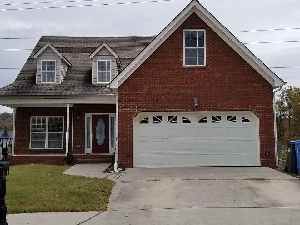 Front of the house, 2 car garage