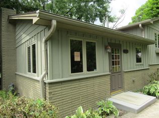 W5308 Lauderdale Dr, Elkhorn, WI