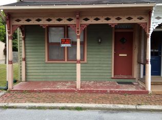 37 W Walnut St, Marietta, PA 17547