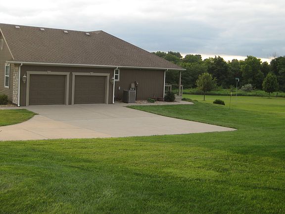 3rd image of 12400 NE 150th St