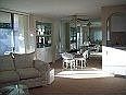 living rm, dining rm
