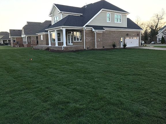3rd image of 324 Tindalls Ct