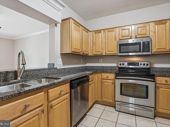 2nd image of 4561 Strutfield Ln APT 3206