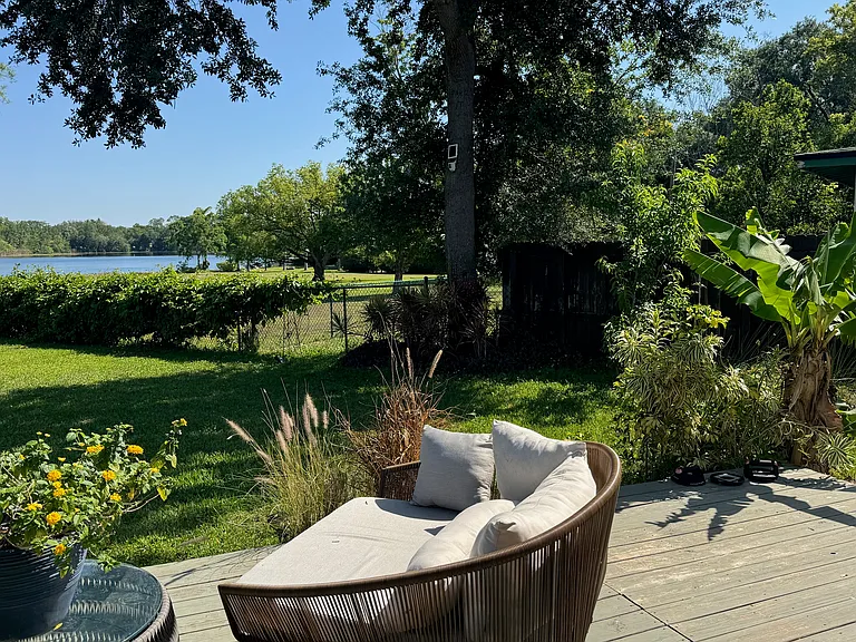 Barker Dr — Photo 1