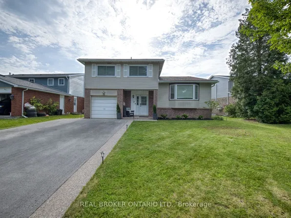 7 Fairington Cres, Saint Catharines, ON L2N 5W2