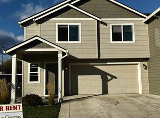 523 Parkview Ct, Central Point, OR 97502