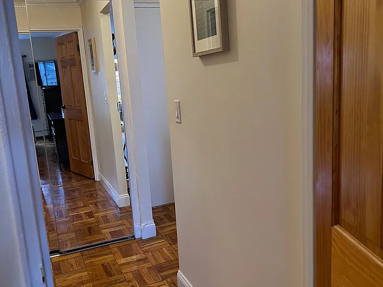838 Pelhamdale Ave #2K — Photo 15