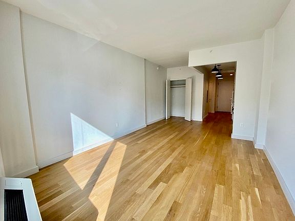 3rd image of 1525 Bedford Ave #421