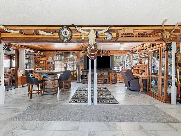 5th image of 150 Beavers Ln