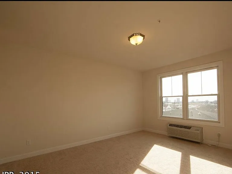 230 Walker St #1E — Photo 7