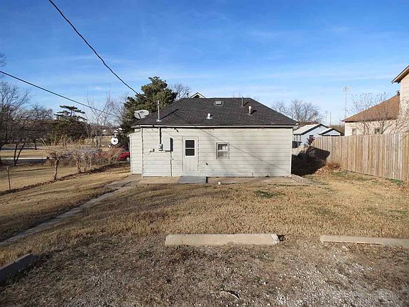 2nd image of 518 E Harvey Ave