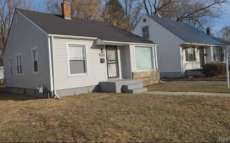 21338 Pembroke Ave — Photo 4