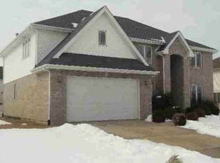 912 Willow Rd, Matteson, IL 60443