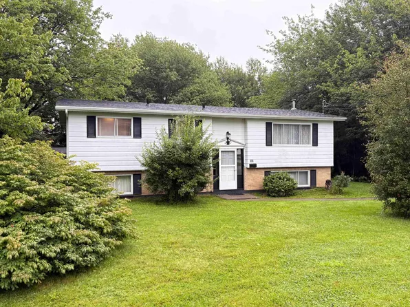 Kenwood Dr #101, Sydney River, NS B1S 0H2