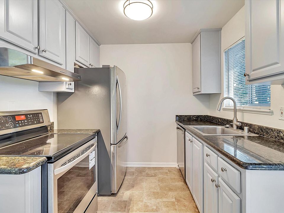1st image of 480 E Okeefe St APT 318
