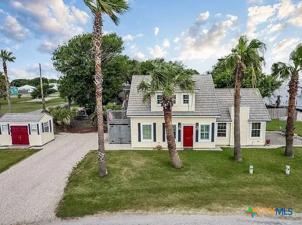 112 Wedig St, Port Lavaca, TX 77979