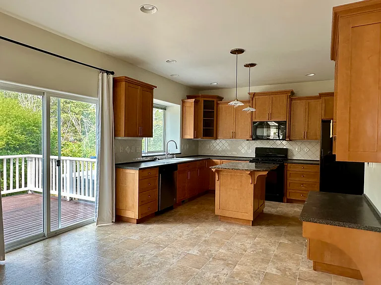 3733 Woodlake Rd — Photo 6