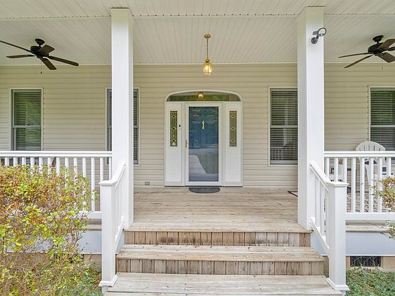 5th image of 47 Holly Springs Dr