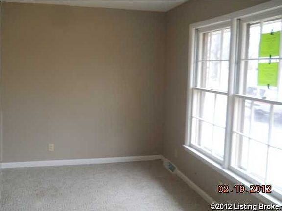 3rd image of 811 New Circle Dr