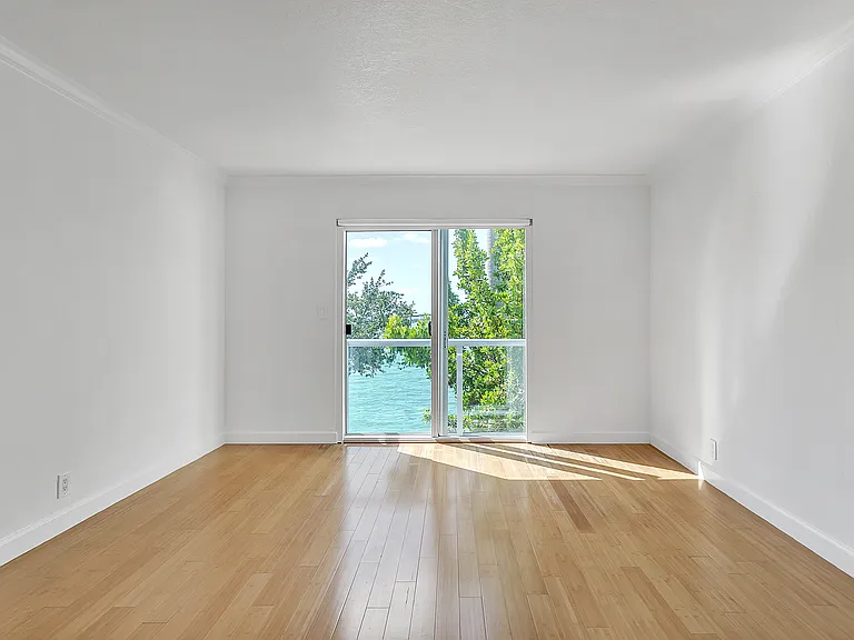 1541 Brickell Ave #105 — Photo 55