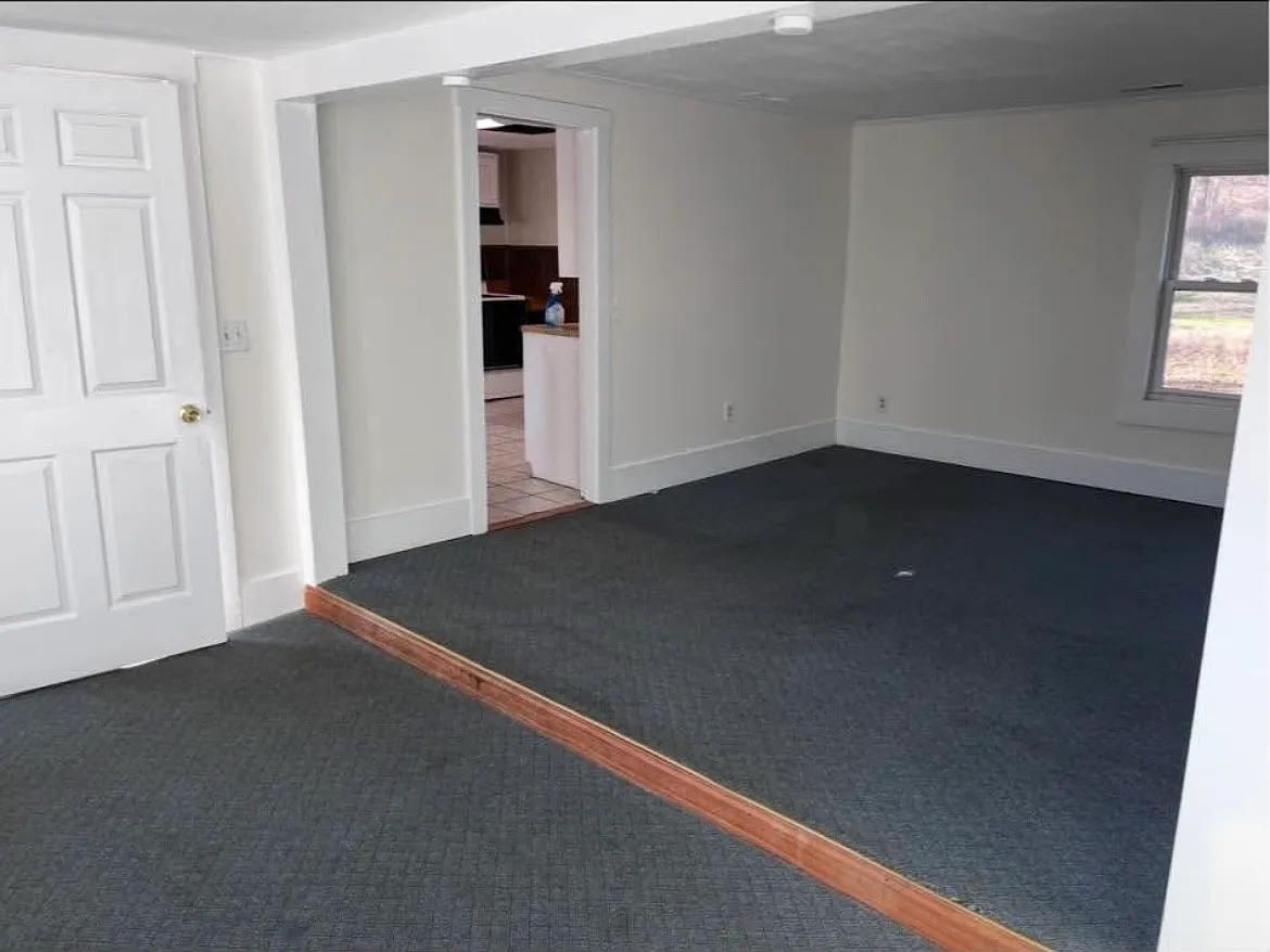 2 bed, 900 sqft, $1,700 — Photo 3