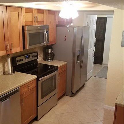 5th image of 370 E Glassboro Ct APT 4B